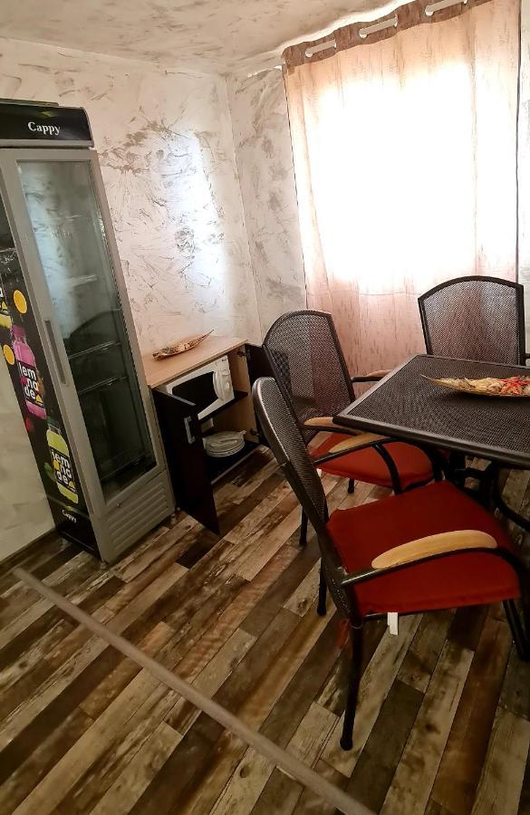 Lazy Lounge Apartments Mangalya Dış mekan fotoğraf