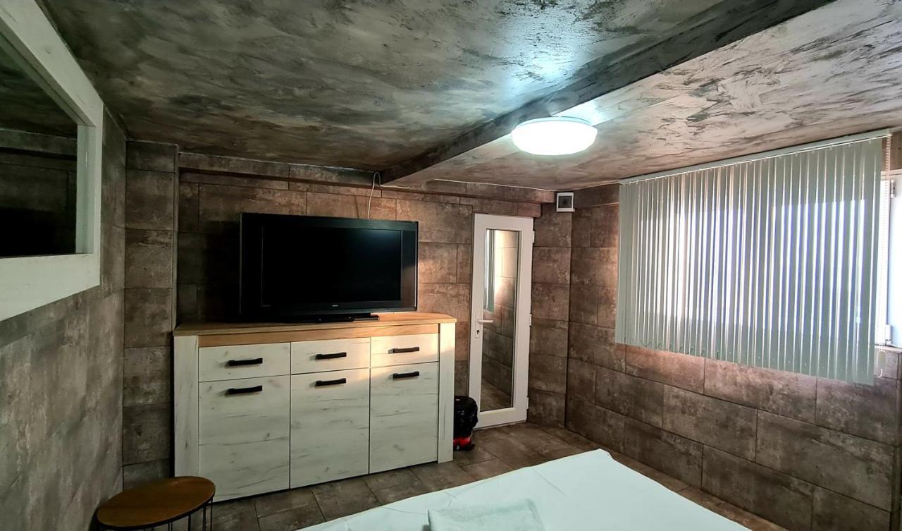 Lazy Lounge Apartments Mangalya Dış mekan fotoğraf