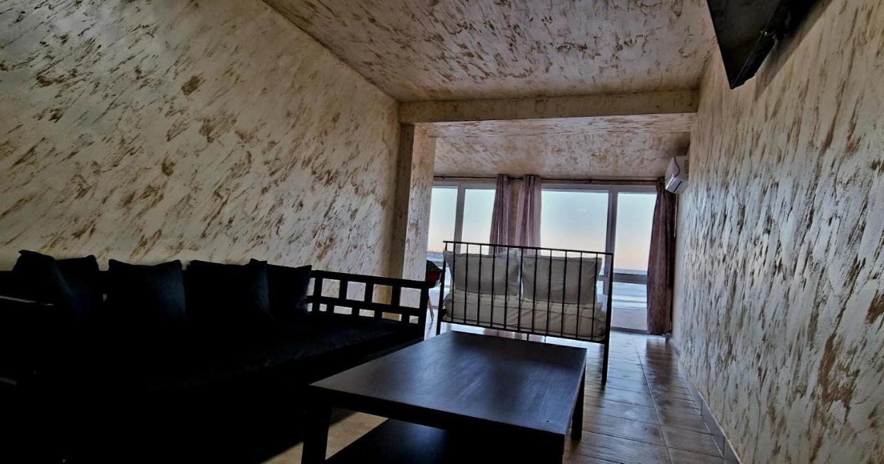 Lazy Lounge Apartments Mangalya Dış mekan fotoğraf