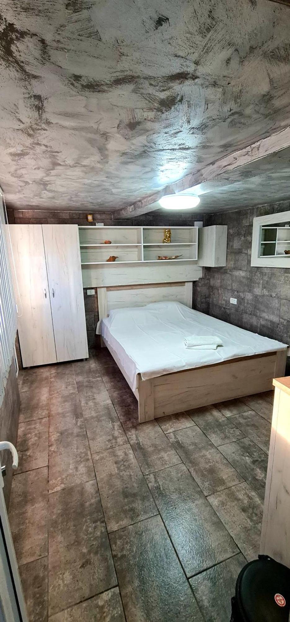 Lazy Lounge Apartments Mangalya Oda fotoğraf